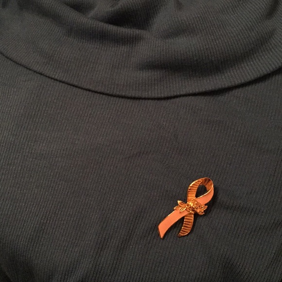 Vintage golden pink ribbon rose pin - Picture 6 of 7